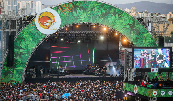 Público e marcas brilham no Festival CarnaUOL em São Paulo