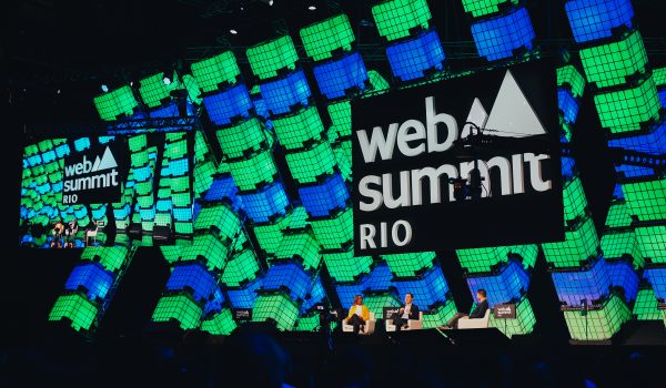 Web Summit Rio discute próximas ondas de IA e inovação no Sul Global
